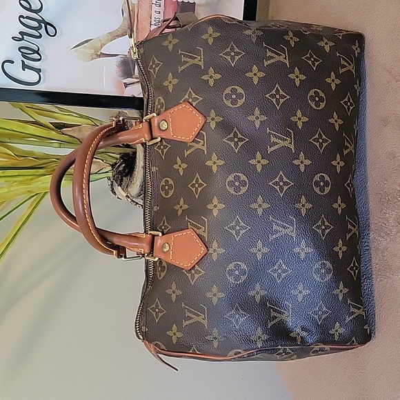Louis Vuitton Speedy 30 - Picture 2 of 16